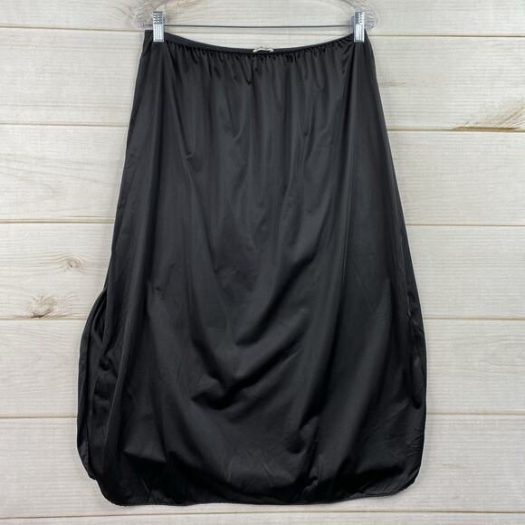 Vtg Vanity Fair Half Slip 2XL Black Feminine Cottage Embroidered Lace Trim Slits - Picture 1 of 8